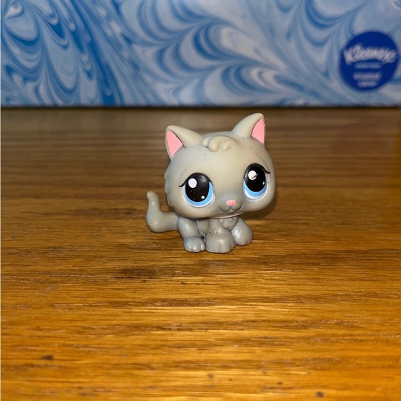 Littlest pet shop 66 grey kitten - Picture 3 of 3